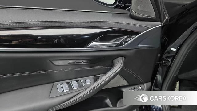 BMW 5 Series (G30) id 4535394 из Кореи 20
