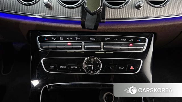 Mercedes-Benz E-Class W213 id 4574621 из Кореи 20