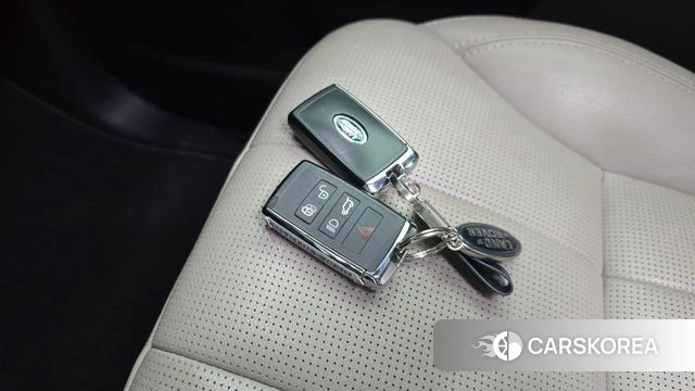 Land Rover Discovery 5 id 4760345 из Кореи 20