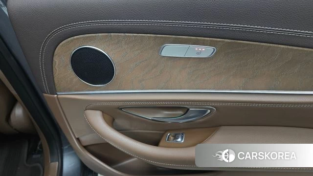 Mercedes-Benz E-Class W213 id 4459649 из Кореи 20