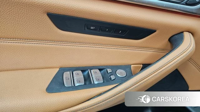 BMW 5 Series (G30) id 4624942 из Кореи 20