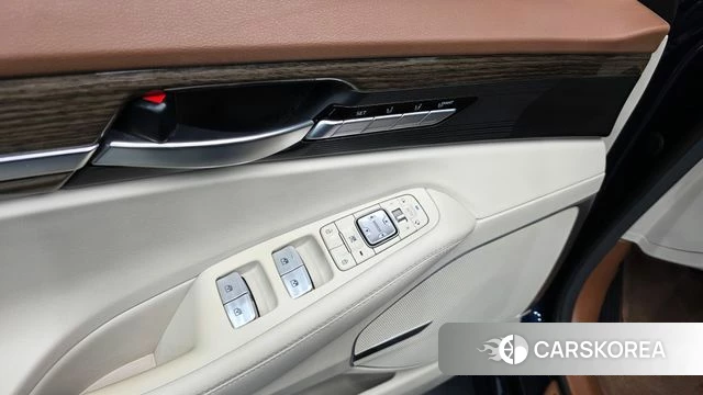 Genesis G90 id 4459038 из Кореи 20