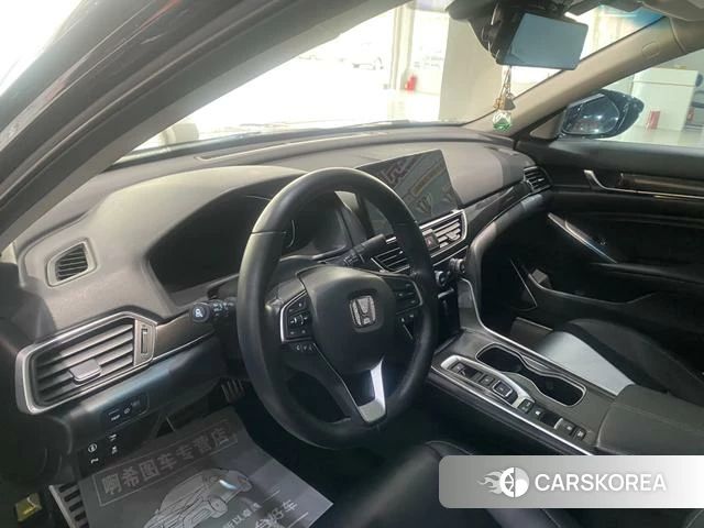 Honda Accord id 4307778 из Китая 20