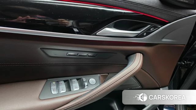 BMW 5 Series (G30) id 4618388 из Кореи 20