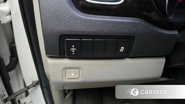 Kia The New Carnival id 4873301 из Кореи 20