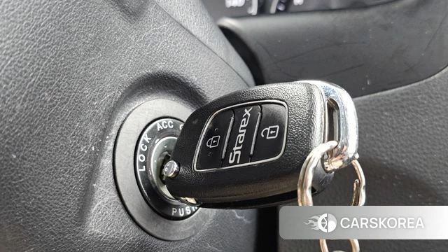 Hyundai The New Grand Starex id 4632451 из Кореи 20