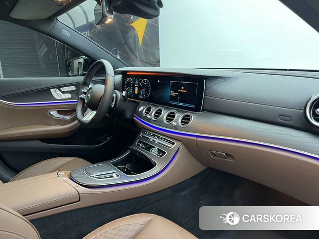 Mercedes-Benz E-class id 4236370 из Китая 20