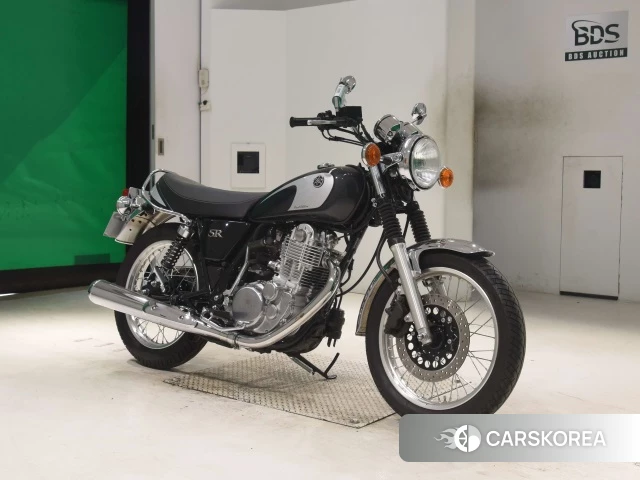 Проданный Yamaha SR400 id 4020112 из Японии, фото 3