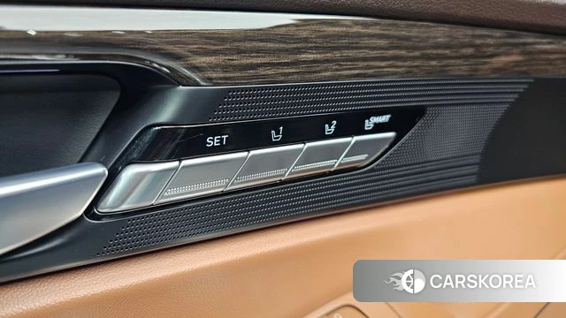 Genesis G90 id 4283516 из Кореи 20