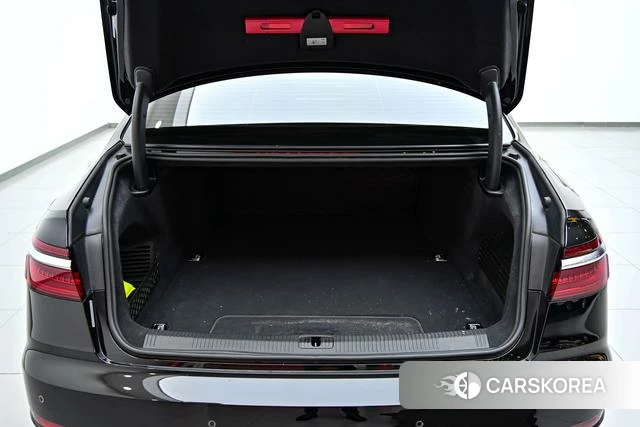 Audi A8 PHEV id 4341660 из Китая 20