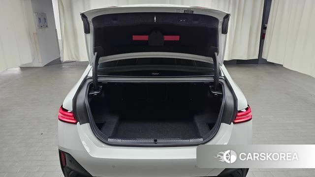 BMW 5 Series (G60) id 4230274 из Кореи 20