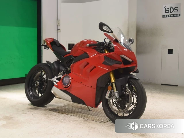 Ducati PANIGALE V4 id 3946948 из Японии 20