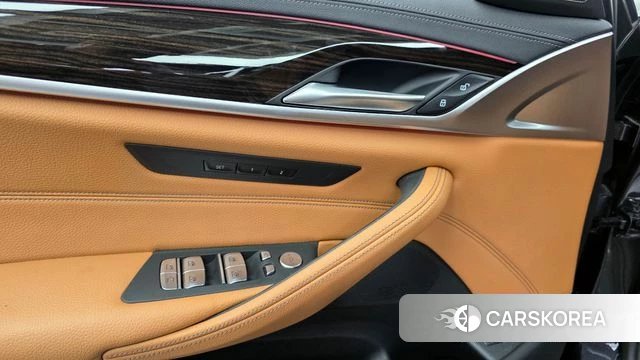 BMW 5 Series (G30) id 4223213 из Кореи 20