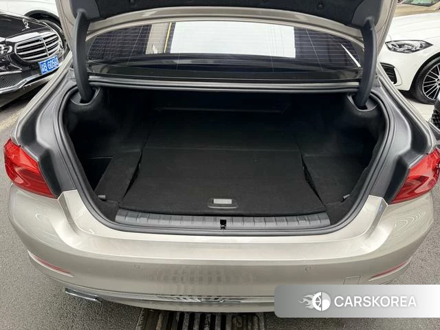 BMW 5 series PHEV id 4213373 из Китая 20