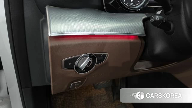 Mercedes-Benz E-Class W213 id 4770593 из Кореи 20