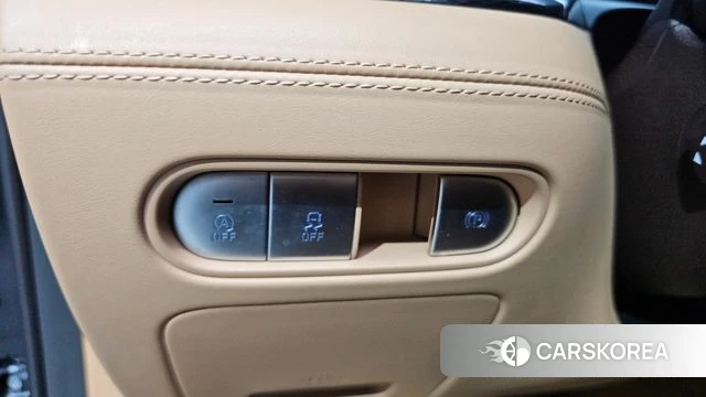 Genesis G90 (RS4) id 4715728 из Кореи 20