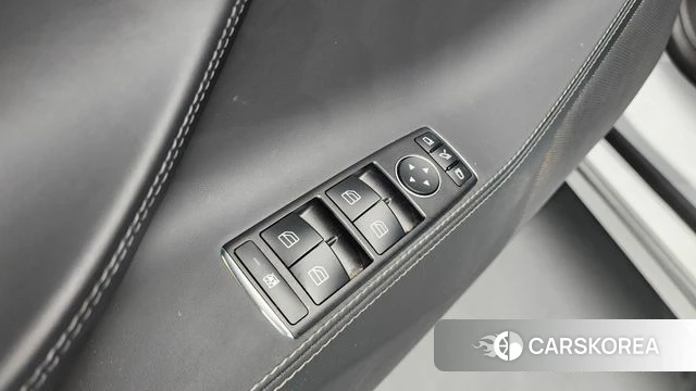 Tesla Model S id 4446294 из Кореи 20