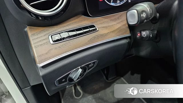 Mercedes-Benz E-Class W213 id 4410999 из Кореи 20