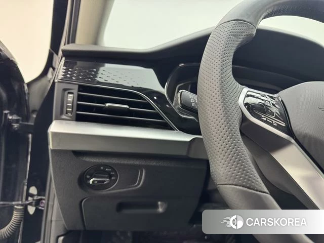 Volkswagen Passat id 4258660 из Китая 20