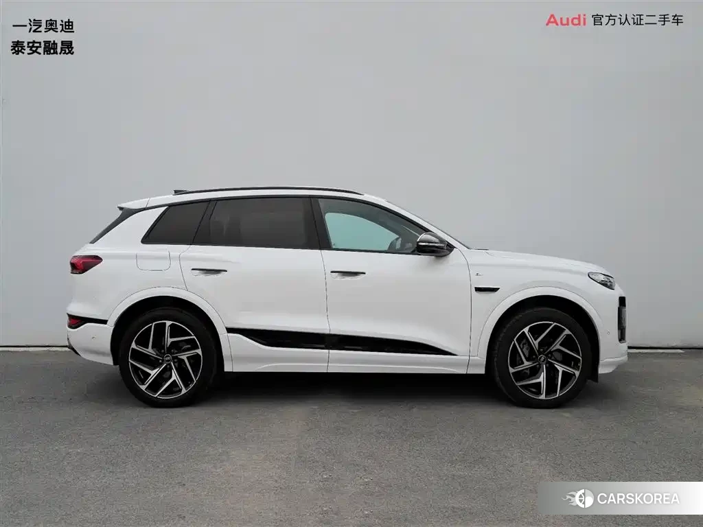Audi Q6L id 4515283 из Китая 20