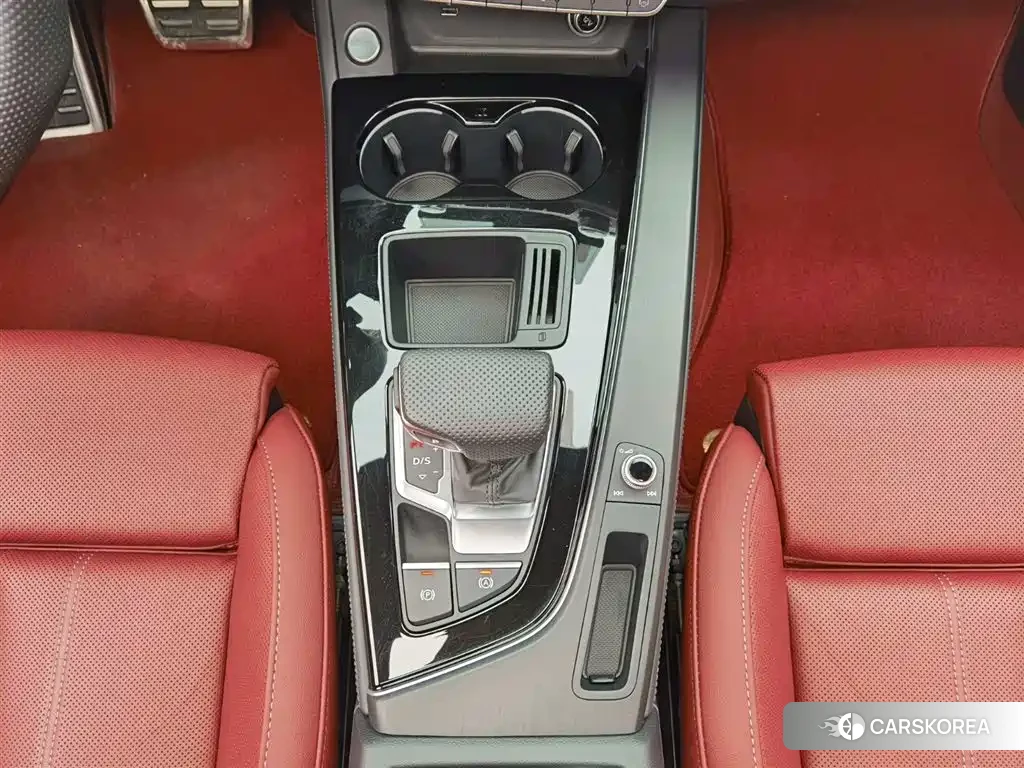 Audi A4L id 4599614 из Китая 20