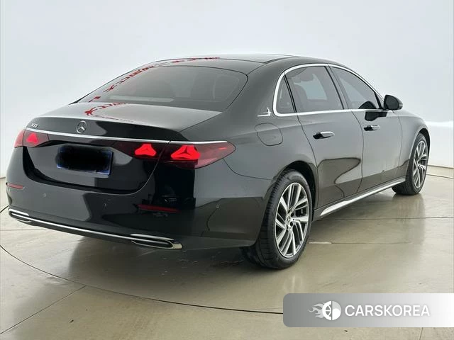Mercedes-Benz E-class id 4260001 из Китая 20