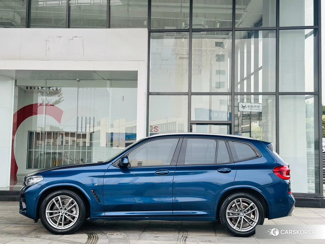 BMW X3 id 4420336 из Китая 20