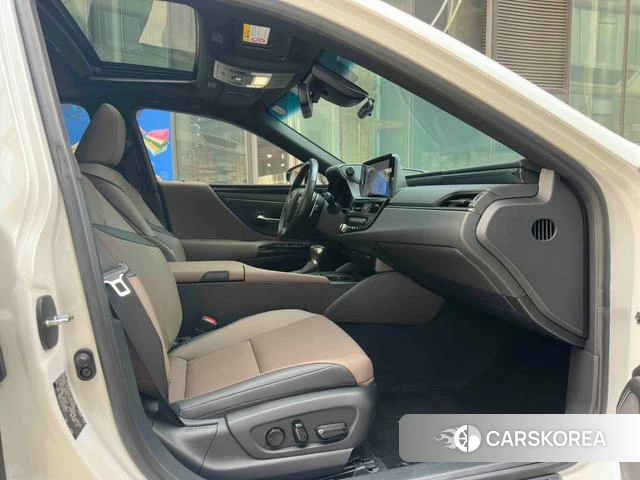 Lexus ES id 4367091 из Китая 20