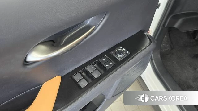 Lexus UX250h id 4463401 из Кореи 20