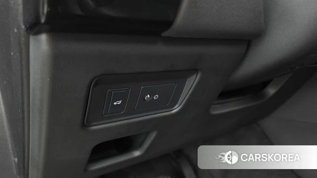 Land Rover Discovery 5 id 4712819 из Кореи 20