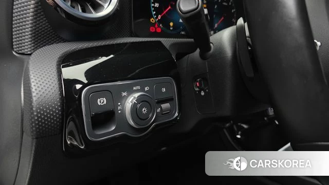Mercedes-Benz A-Class W177 id 4343519 из Кореи 20