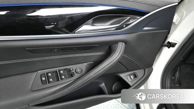 BMW 5 Series (G30) id 4245816 из Кореи 20