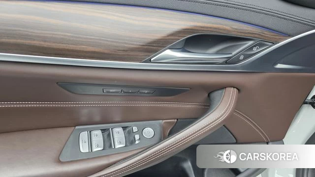 BMW 5 Series (G30) id 4430072 из Кореи 20