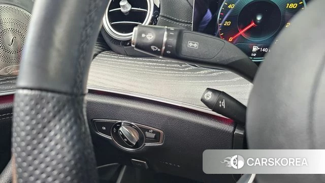 Mercedes-Benz E-Class W213 id 4656279 из Кореи 20