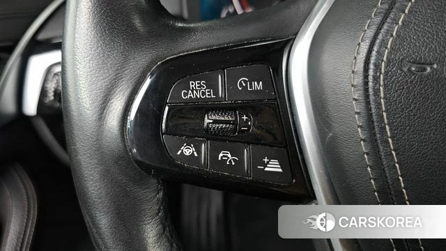 BMW 5 Series (G30) id 4683939 из Кореи 20