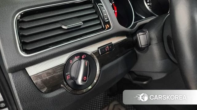 Volkswagen The New Passat id 4197066 из Кореи 20