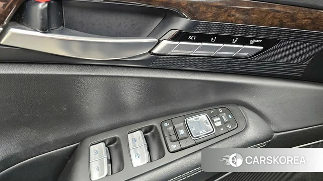 Genesis G90 id 4188176 из Кореи 20