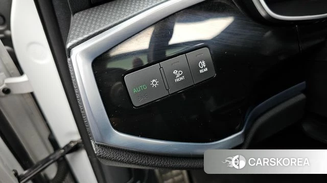 Audi Q3 (F3) id 4667094 из Кореи 20