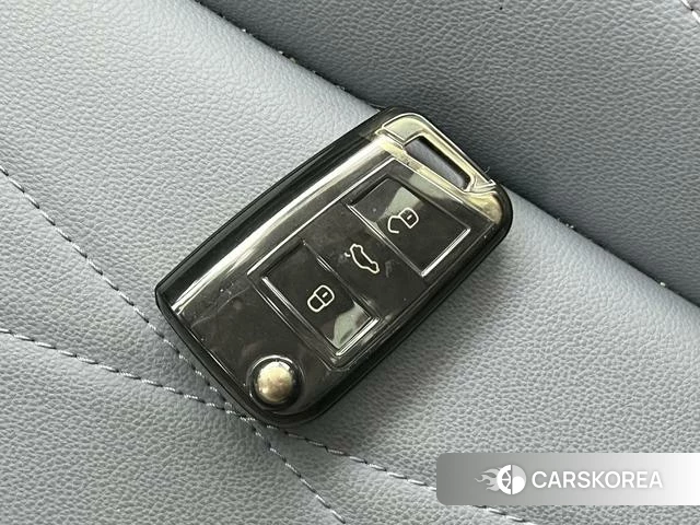 Volkswagen Lavida id 4272972 из Китая 20