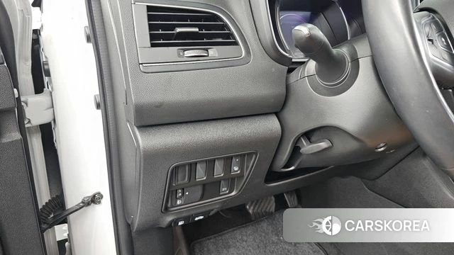 Renault Korea (Samsung) The New QM6 id 4764325 из Кореи 20