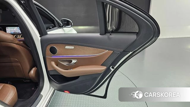 Mercedes-Benz E-Class W213 id 4402366 из Кореи 20