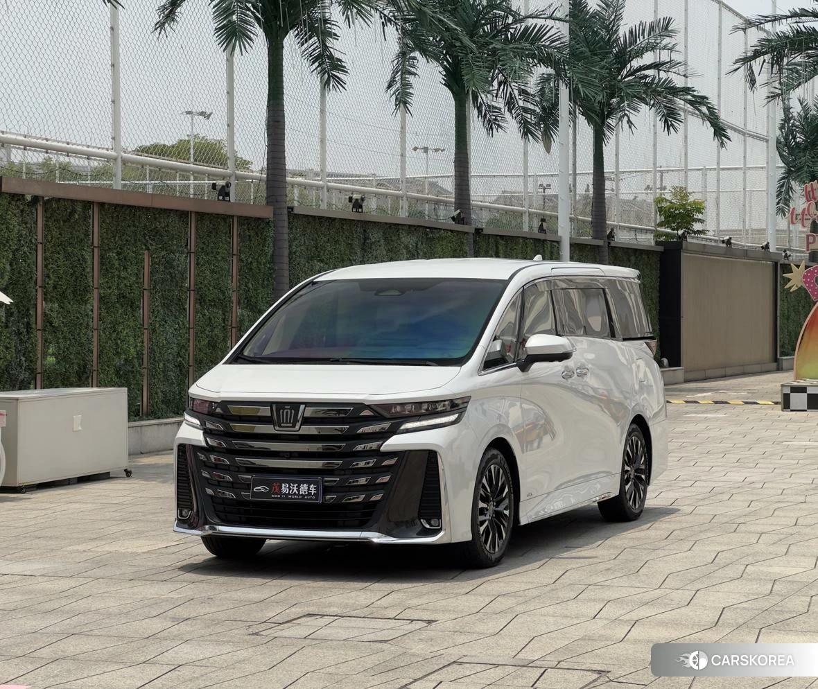 Toyota Vellfire id 4513971 из Китая 20