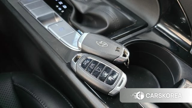 Hyundai Avante Hybrid (CN7) id 4630894 из Кореи 20