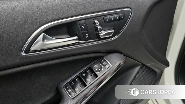 Mercedes-Benz A-Class W176 id 4345814 из Кореи 20