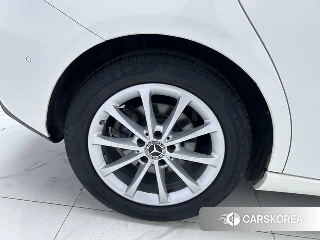 Mercedes-Benz Class B id 4255941 из Китая 20