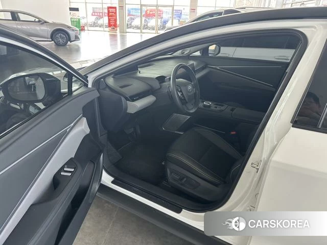 Toyota bZ5 id 4272927 из Китая 20