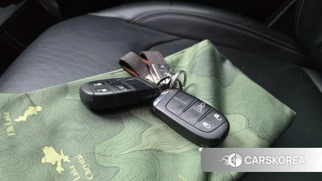 Jeep Renegade id 4741446 из Кореи 20