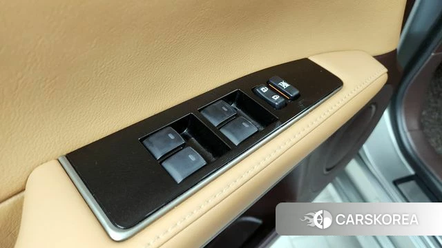 Lexus New ES300h id 4339801 из Кореи 20
