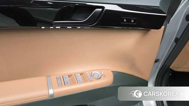 Hyundai Grandeur (GN7) id 4201054 из Кореи 20