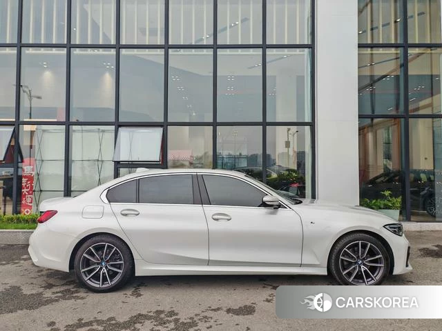 BMW 3 series id 4297229 из Китая 20